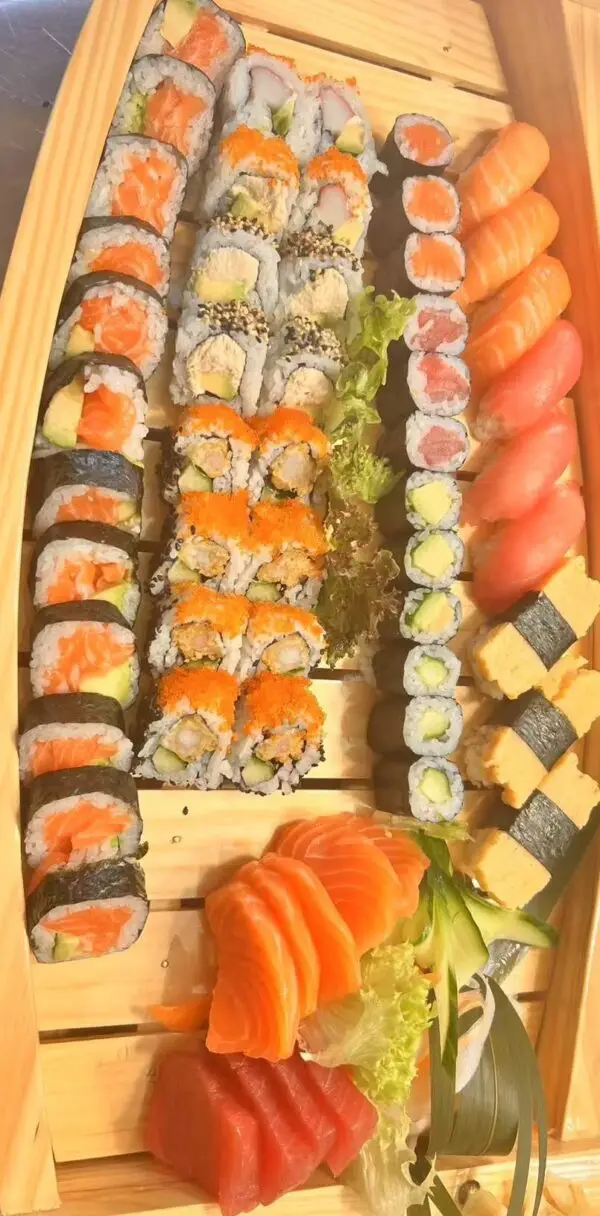 寿司船 JM5 Menü 5 für 4 Personen