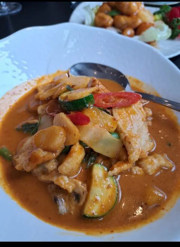 红咖喱鸡2 033 Rotes Thai-Curry mit Poulet 🌶