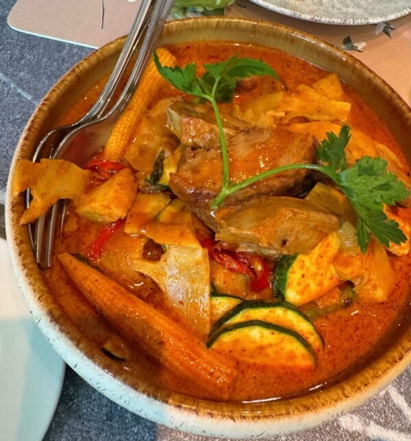 061 Rotes Thai-Curry mit Ente🌶