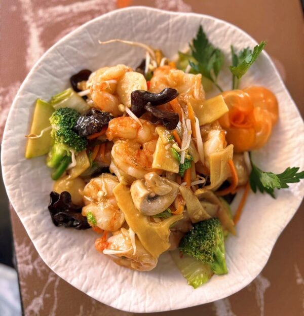 蔬菜炒虾 054 Stir-fried mixed vegetables with shrimps