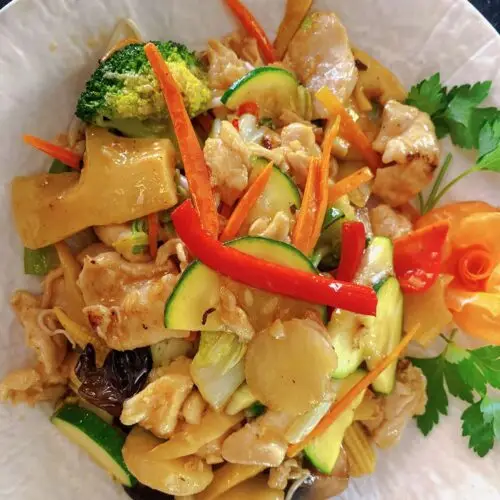 035 Wok Gemüse mit Poulet