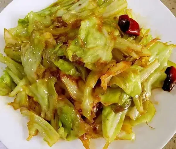 Gebratener Spitzkohl (Szechuan Art)